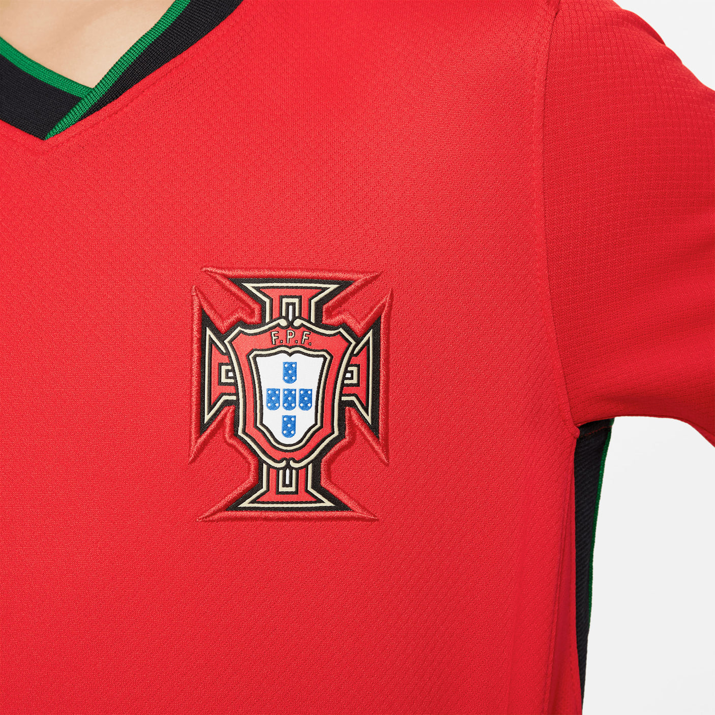 Nike Kids Portugal 2024/25 Home Jersey Red/Green Logo