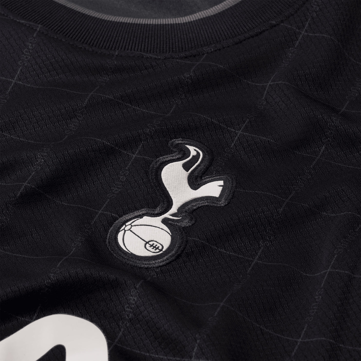 Nike Kids Tottenham Hotspur 2025/26 Away Jersey Black Crest