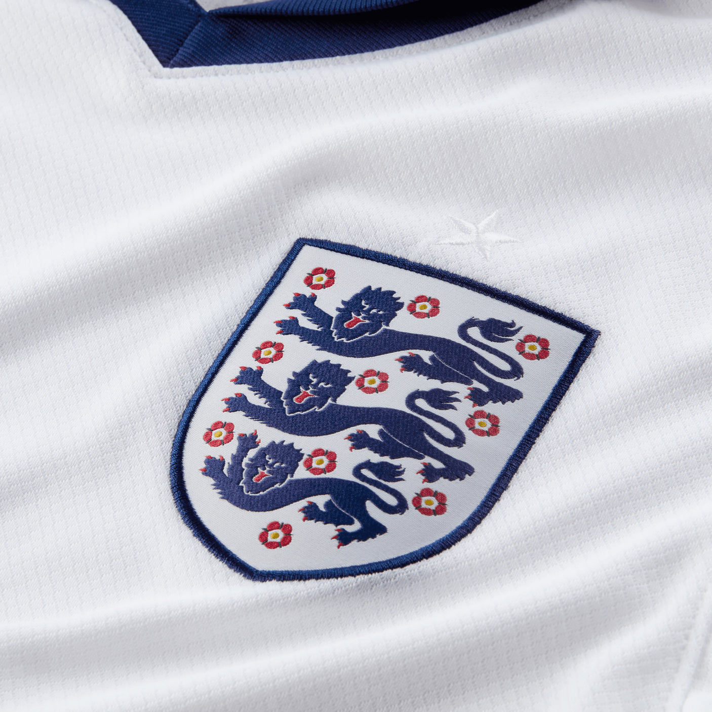 Nike Men's England 2024/25 Home Jersey White Crest