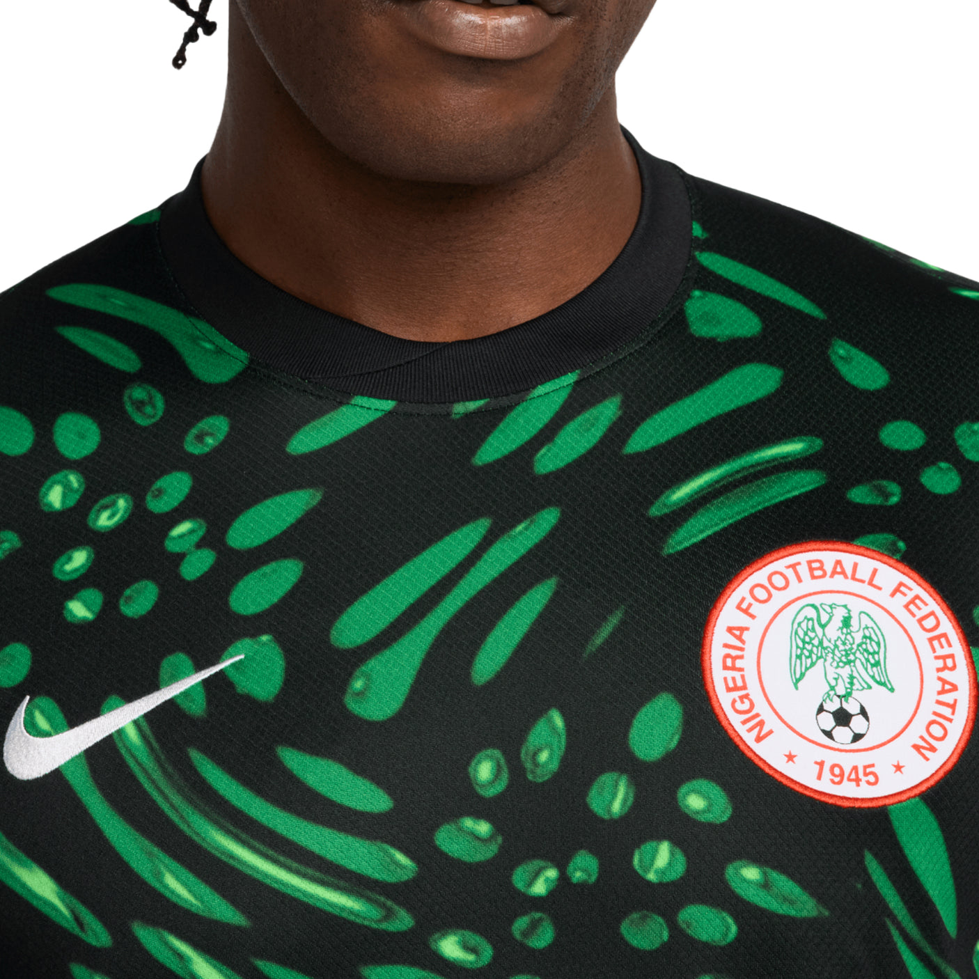 Nike Men's Nigeria 2024/25 Away Jersey Black/Lucky Green Crest
