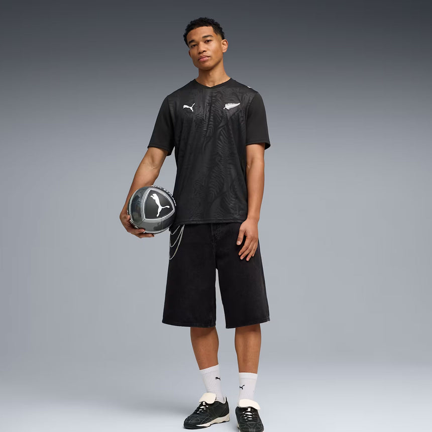 PUMA New Zealand Men's Home Stadium 2026 Jersey Black/Silver Model