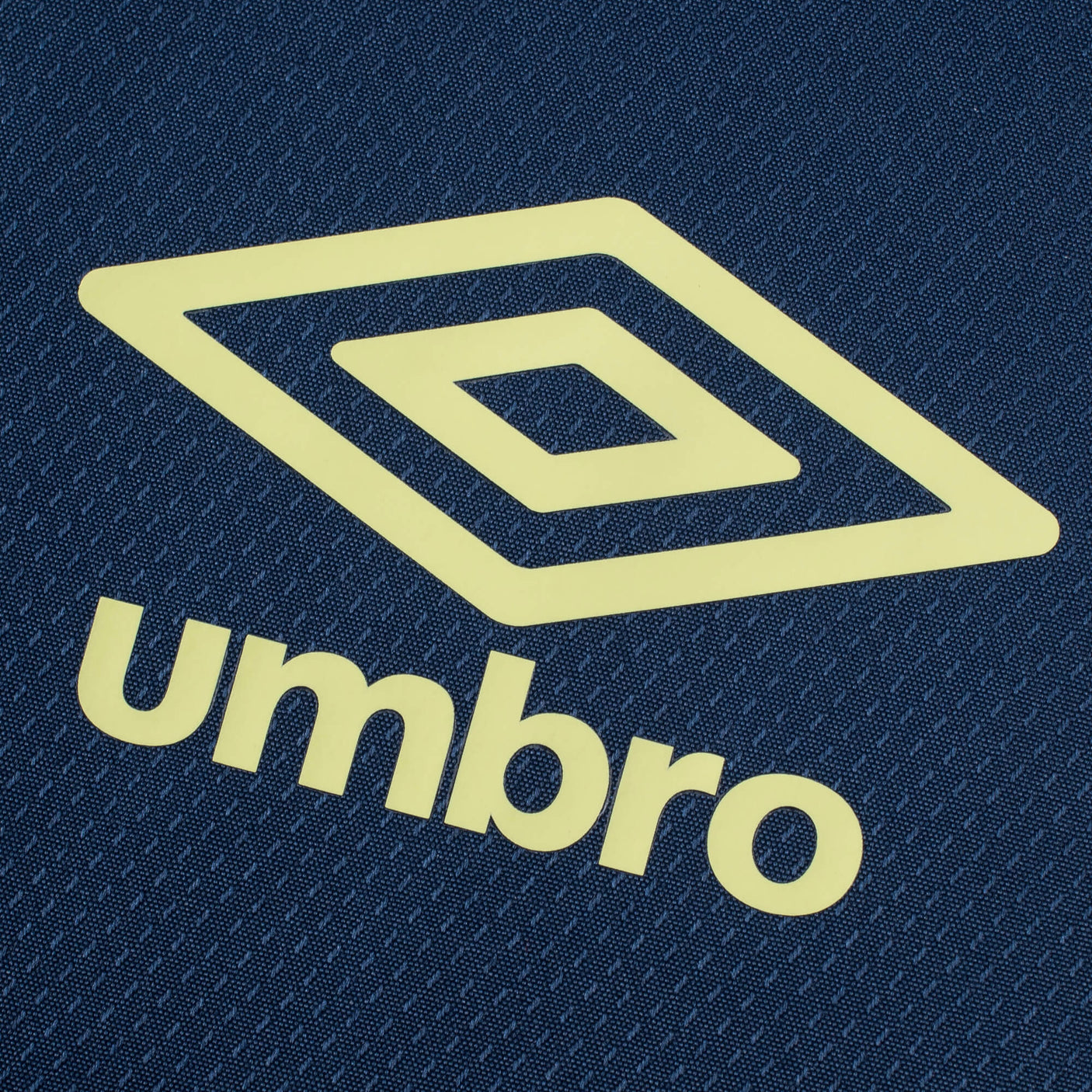 Umbro Men's Guatemala 2025/26 Rain Jacket Blue Umbro Logo