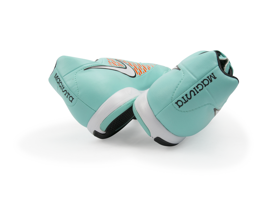 Nike Men's Magista Onda Indoor Soccer Shoes Hyper Turquoise/White/Laser Orange