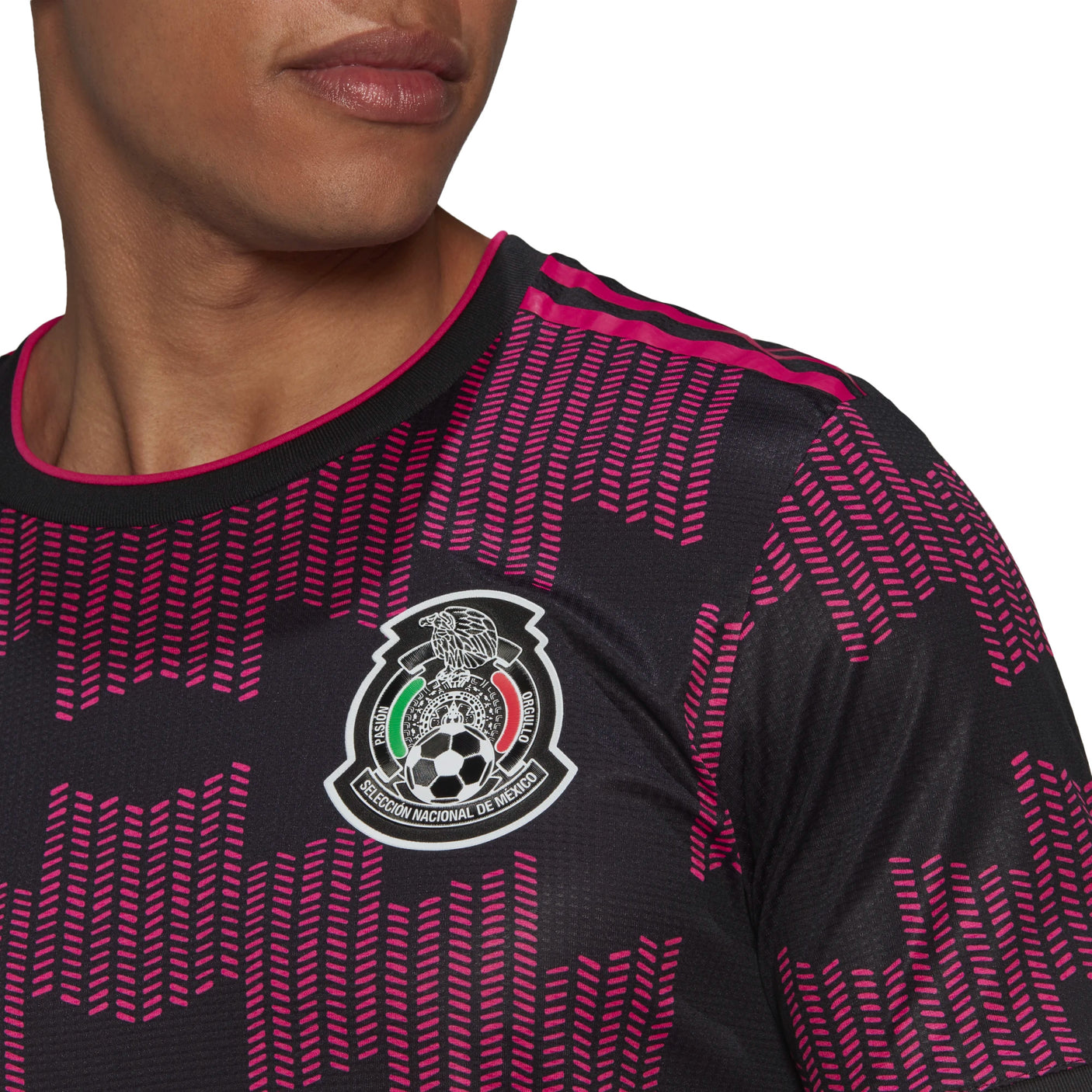 adidas Men's Mexico 2021/22 Authentic Home Jersey Black/Real Magenta Front Model Crest