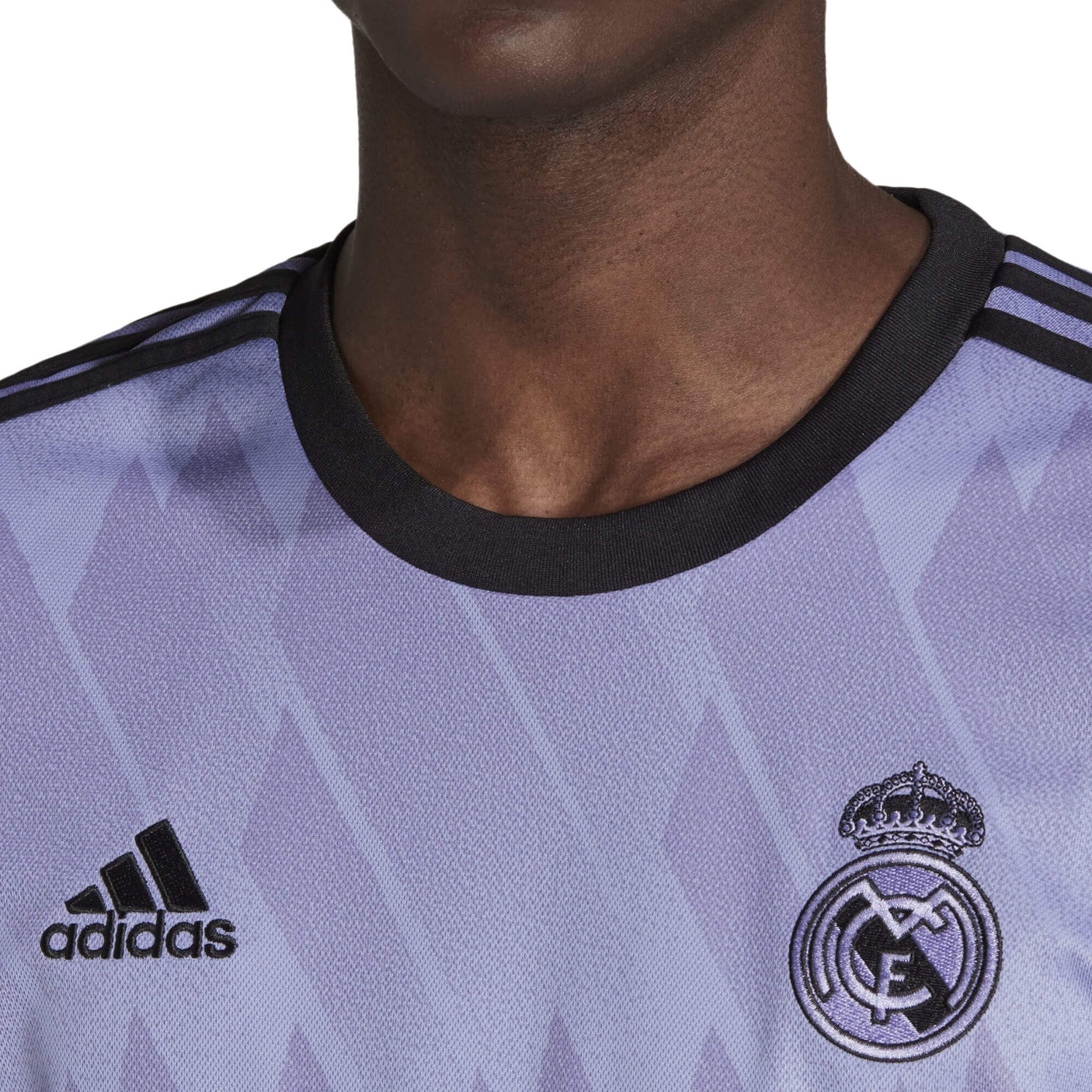 adidas Men's Real Madrid 2022/23 Away Jersey Light Purple/Black Crest