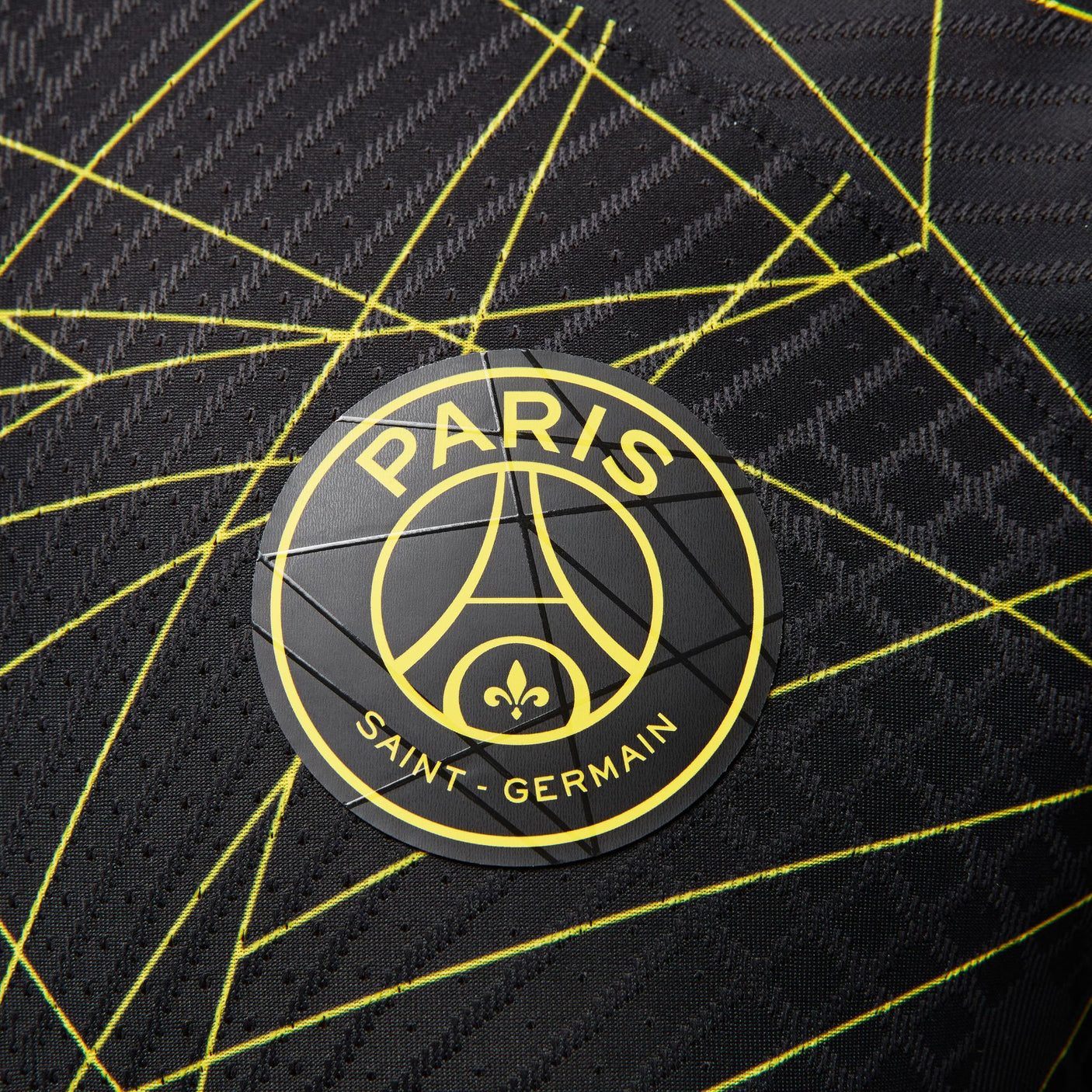 Nike Men's PSG 2022/23 Dri-FIT Fourth Jersey Black/Yellow Logo