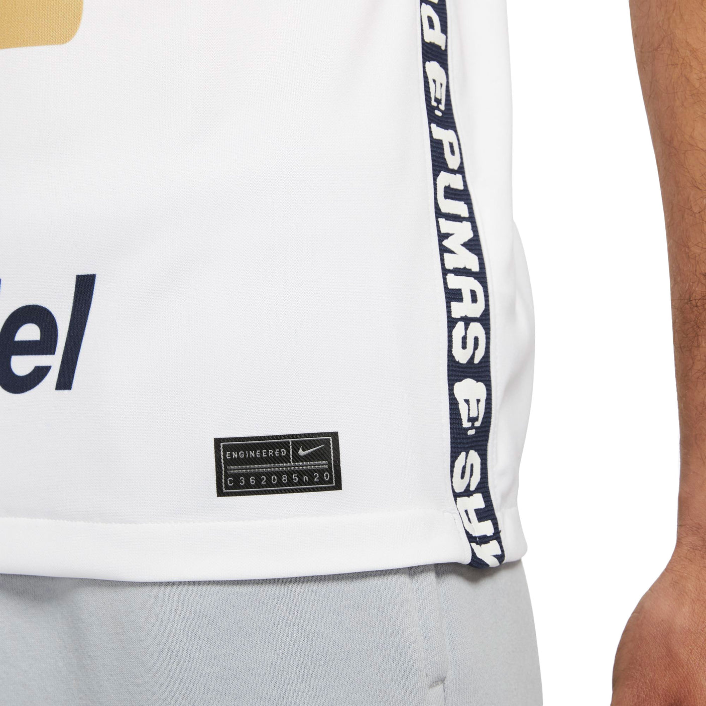 Nike Men's Pumas UNAM 2021/22 Home Jersey White/Gold Engineered