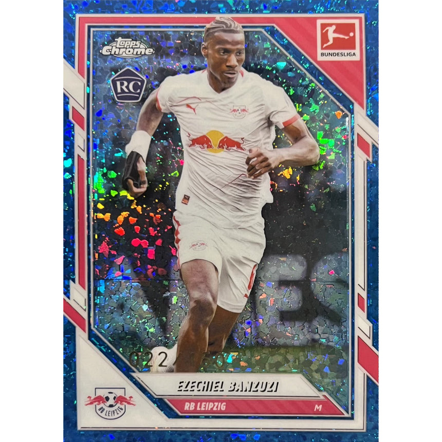 2025-26-topps-chrome-bundesliga-rookie-blue-mini-diamond-ezechiel-banzuzi-150-rb-leipzig-02-front
