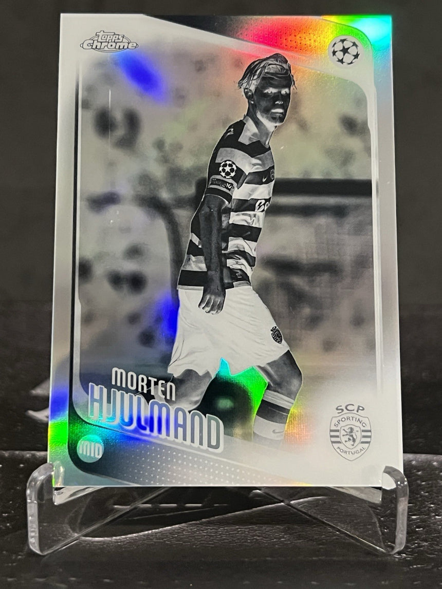 2025-26-topps-chrome-ucc-negative-refractor-mortin-hjulmand-sporting-cp-back