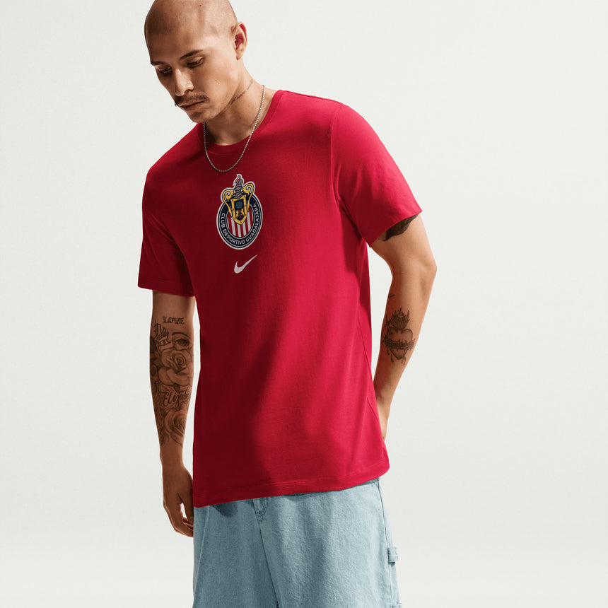 Nike Chivas De Guadalajara Men's Crest Tee Red Model
