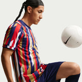 Nike Chivas De Guadalajara Men's Pre-Match Jersey White/Red/Blue Model