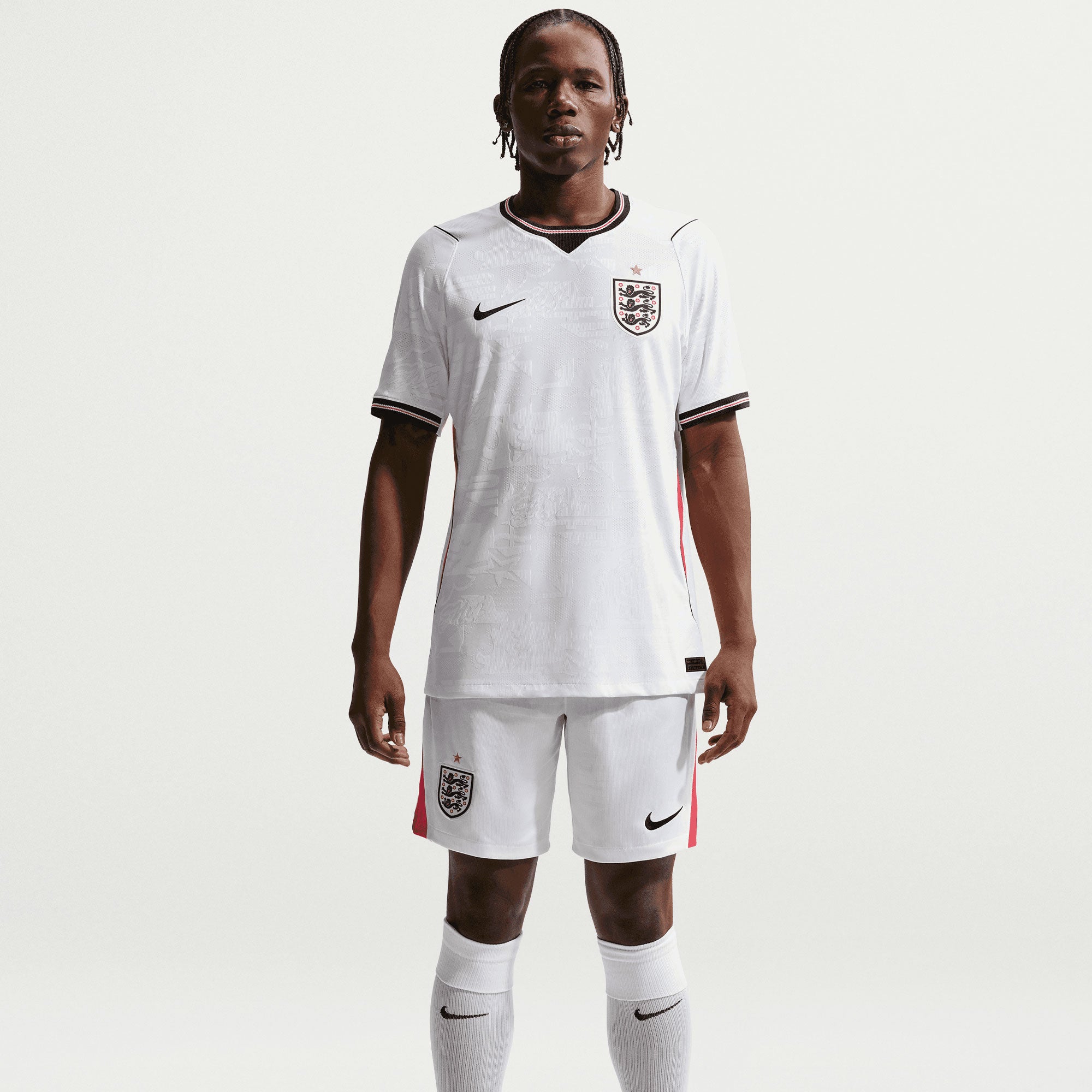 NIKE イングランド代表 2026ユニフォーム ホワイト Nike England Men's Home Authentic Aero-FIT 2026 Soccer Jersey
