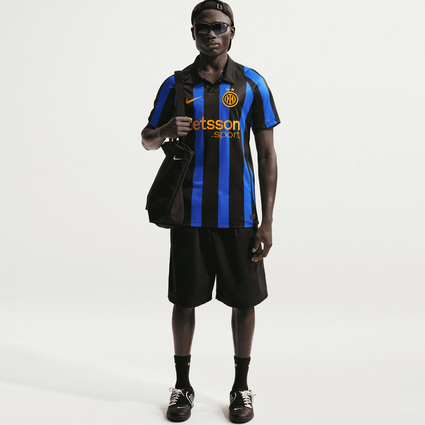 Nike Inter Milan Men's Home Stadium 2026/27 Jersey Blue/Black/University Gold Model