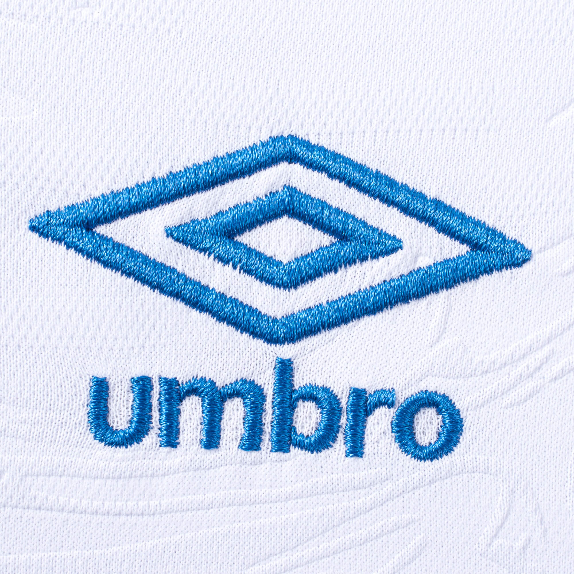 Umbro El Salvador Men's Away Authentic 2025/26 Soccer Jersey
