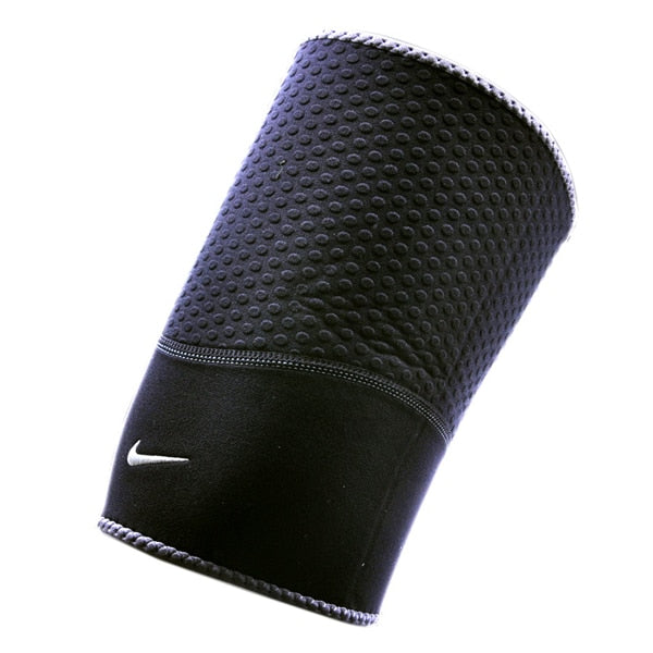 Nike Thigh Sleeve Black