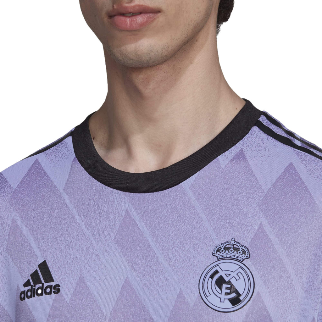 adidas Men's Real Madrid 2022/23 Authentic Away Jersey Light Purple/Purple Detail