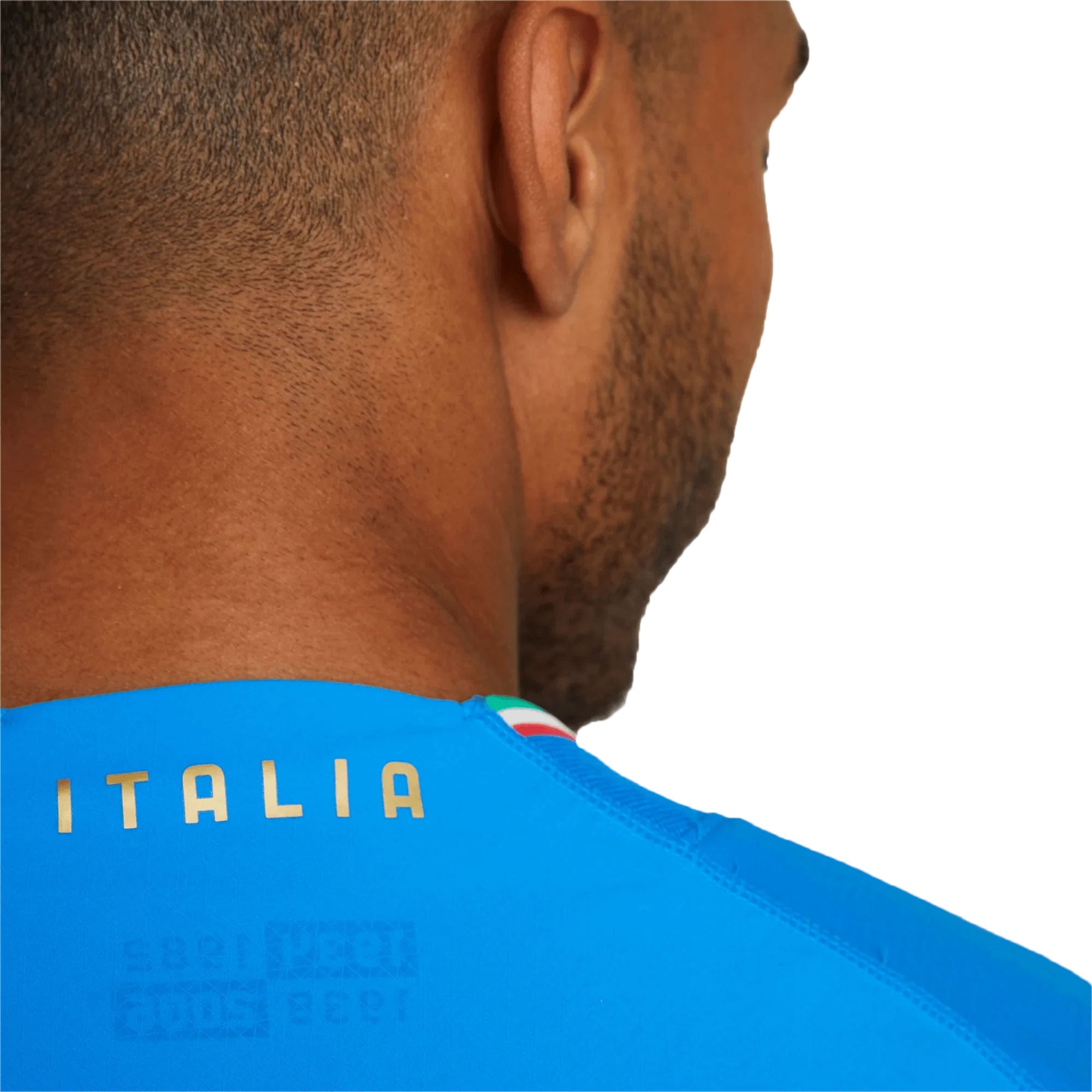 : PUMA Italy Men's Authentic Home Jersey 22/23 : Sports & Outdoors